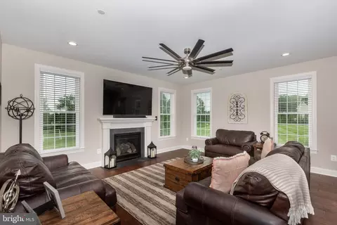 Living - 4070 Carrollton Rd, Upperco, MD 21155 photo 1 of 1