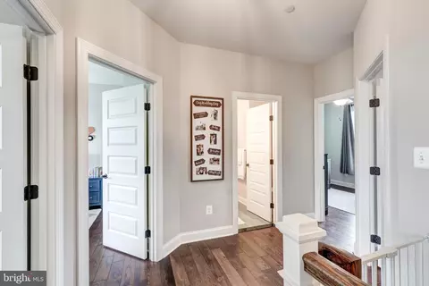 Entry Way - 4070 Carrollton Rd, Upperco, MD 21155 photo 13 of 18