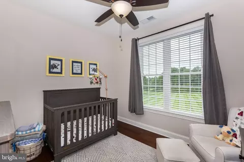 Bedroom - 4070 Carrollton Rd, Upperco, MD 21155 photo 8 of 11