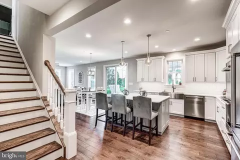 Entry Way - 4070 Carrollton Rd, Upperco, MD 21155 photo 10 of 18