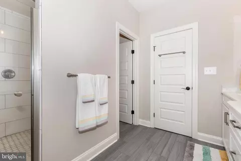 Entry Way - 4070 Carrollton Rd, Upperco, MD 21155 photo 11 of 18