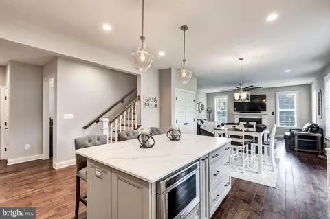 Kitchen - 4070 Carrollton Rd, Upperco, MD 21155 photo 4 of 12