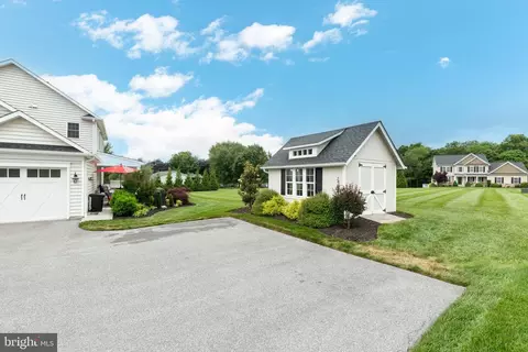 Exterior - 4070 Carrollton Rd, Upperco, MD 21155 photo 11 of 17