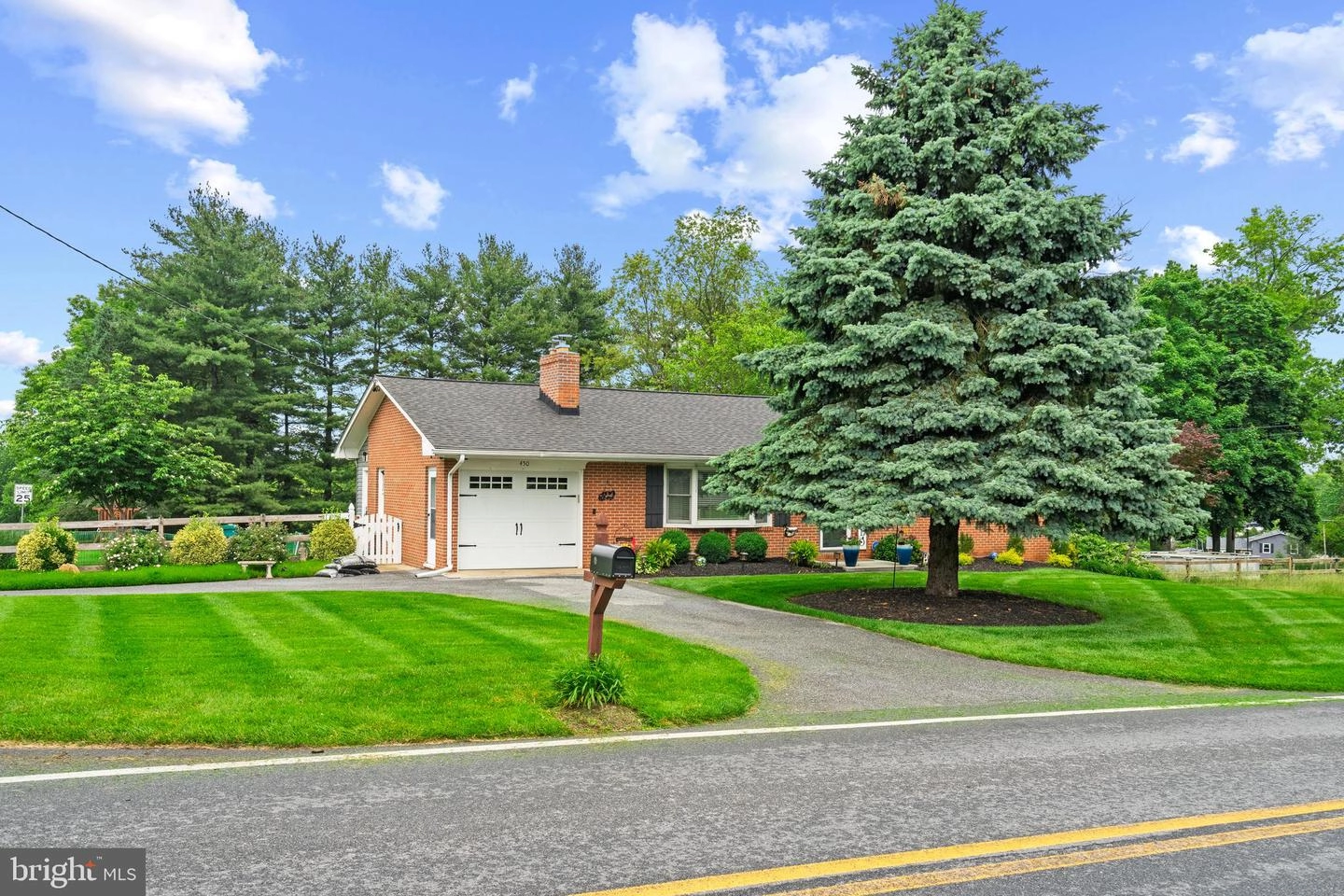 450 Hook Rd, Westminster, MD 21157 photo 2