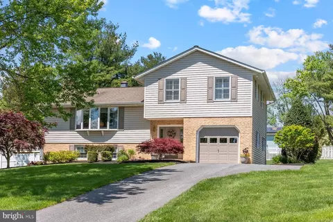 724 Glen Dr, Westminster, MD 21157