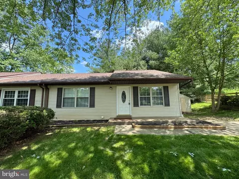 950 Ruby Dr, Westminster, MD 21158