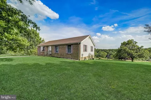8002 Bennett Branch Rd, Mount Airy, MD 21771