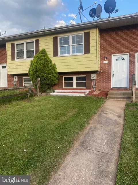 129 Carnival Dr, Taneytown, MD 21787