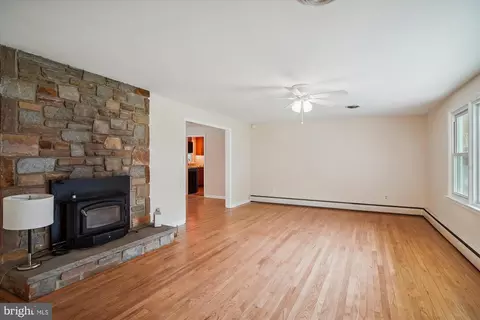 Living - 1617 Exeter Rd, Westminster, MD 21157 photo 3 of 8