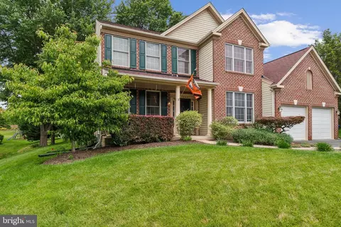 1060 Harbor Ct, Sykesville, MD 21784