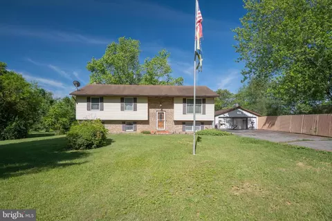 2362 Gillis Rd, Mount Airy, MD 21771