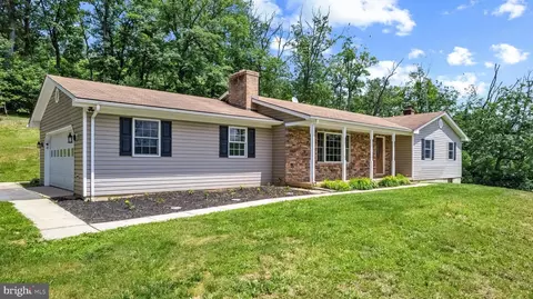 4100 Sams Creek Rd, New Windsor, MD 21776