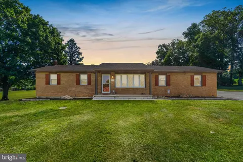 5003 Band Hall Hill Rd, Westminster, MD 21158