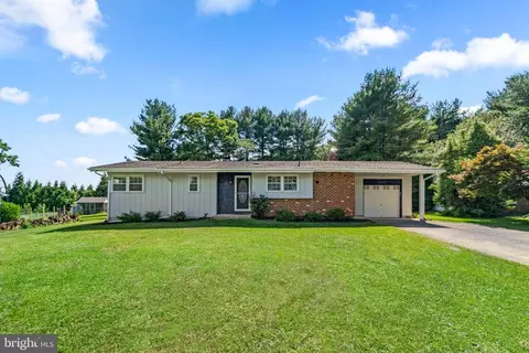 405 Ross Dr, Sykesville, MD 21784
