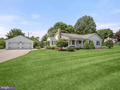 5922 Ridge Rd, Mount Airy, MD 21771