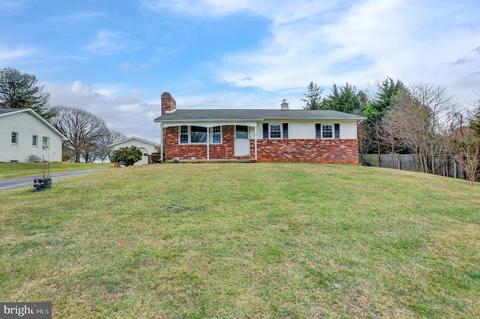 3701 Sue Dan Dr, Hampstead, MD 21074 photo 1