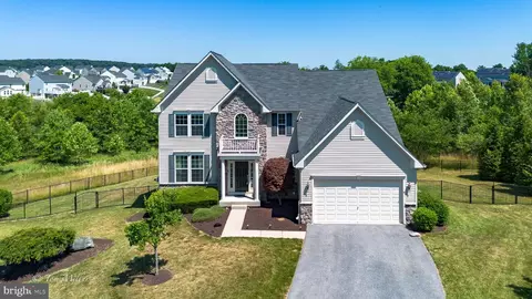 333 Meadow Creek Dr, Westminster, MD 21158