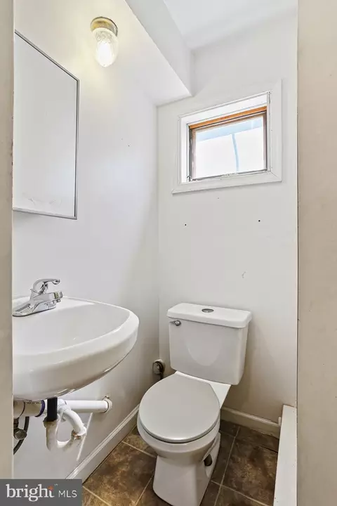 Bath - 10 Farquhar St, Union Bridge, MD 21791 photo 1 of 2
