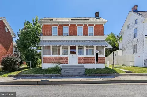 10 Farquhar St, Union Bridge, MD 21791