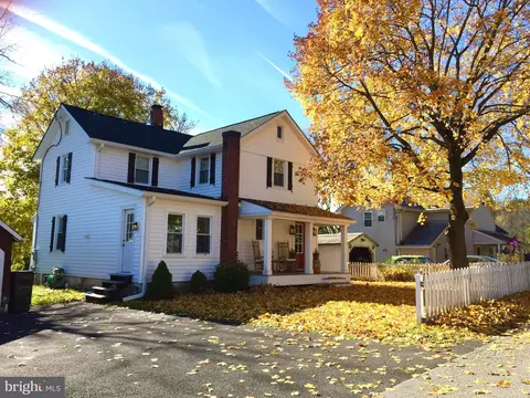 115 Schoolhouse Rd, Sykesville, MD 21784