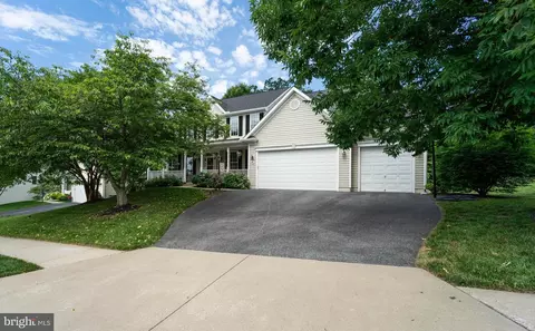 907 Longbow Rd, Mount Airy, MD 21771