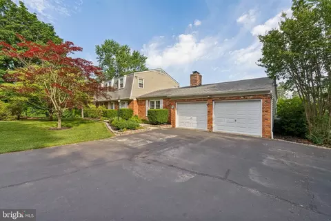 624 Oak Tree Rd, Westminster, MD 21157 photo 2