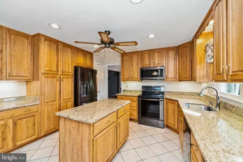624 Oak Tree Rd, Westminster, MD 21157 photo 8