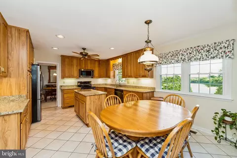 624 Oak Tree Rd, Westminster, MD 21157 photo 10