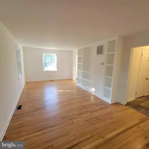 101 Sullivan Rd, Westminster, MD 21157 photo 8