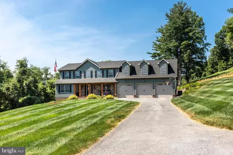 4590 Shallow Springs Dr, Manchester, MD 21102