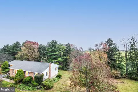 4203 Teklen Dr, Westminster, MD 21157 photo 2
