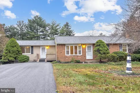 4203 Teklen Dr, Westminster, MD 21157