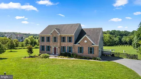 21 Brinleigh Dr, Sykesville, MD 21784