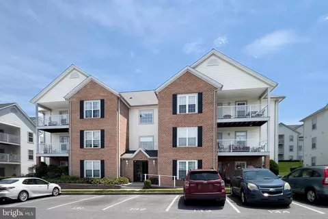 2029 Rudy Serra Dr #UN 2B, Sykesville, MD 21784