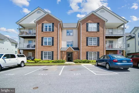 2031 Rudy Serra Dr #2B, Sykesville, MD 21784