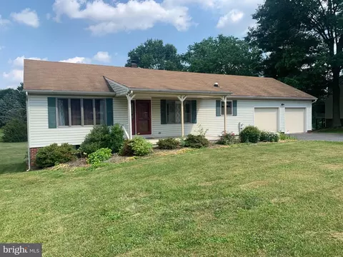 1395 Alison Ct, Westminster, MD 21158