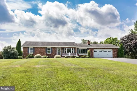 1875 Lakeland Dr, Finksburg, MD 21048