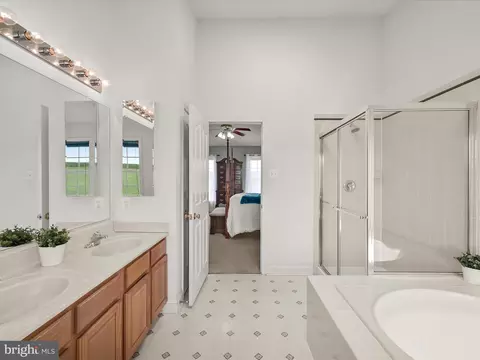 Bath - 2425 Burton Dr, New Windsor, MD 21776 photo 2 of 6
