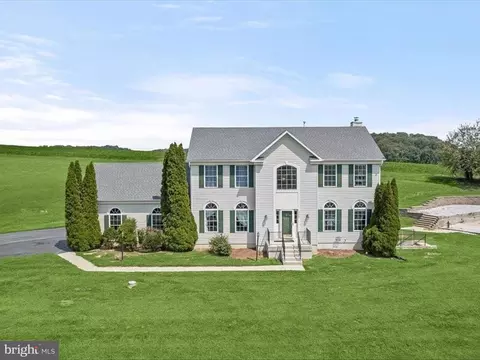 Exterior - 2425 Burton Dr, New Windsor, MD 21776 photo 7 of 11