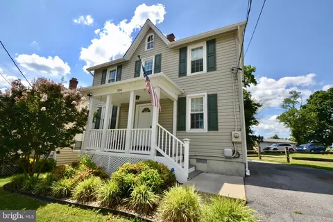 306 Main St, Mount Airy, MD 21771