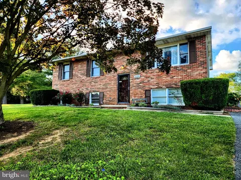 2104 Stillwater Ct, Sykesville, MD 21784