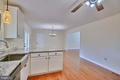 Entry Way - 715 Hook Rd, Westminster, MD 21157 photo 2 of 4