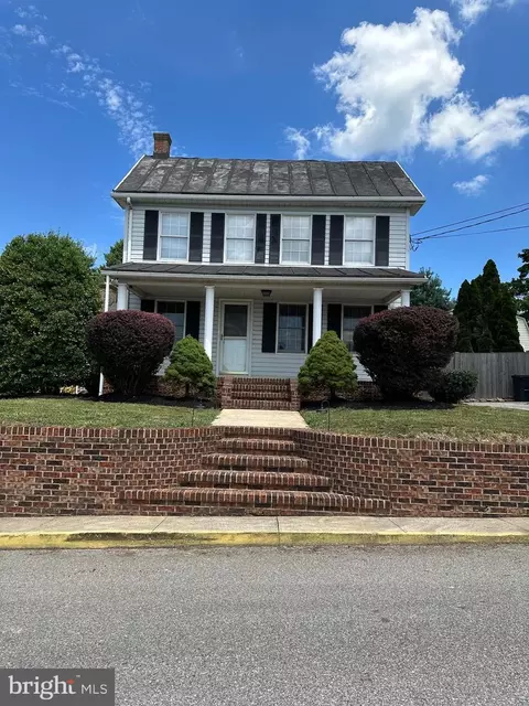 3286 Locust St, Manchester, MD 21102