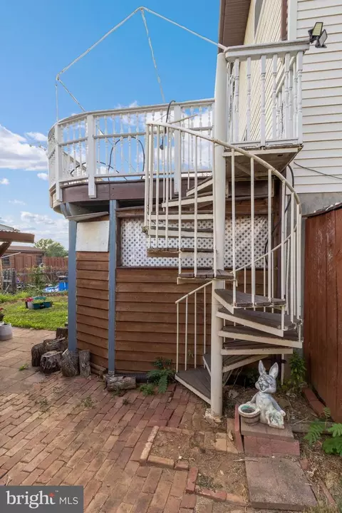 Exterior - 731 Windsor Dr, Westminster, MD 21158 photo 6 of 12