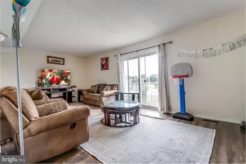 Living - 731 Windsor Dr, Westminster, MD 21158 photo 1 of 1