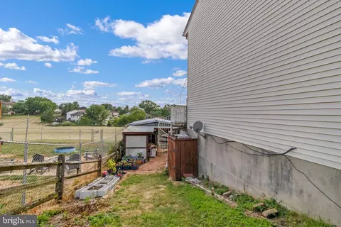 Exterior - 731 Windsor Dr, Westminster, MD 21158 photo 3 of 12