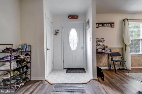 Entry Way - 731 Windsor Dr, Westminster, MD 21158 photo 2 of 9