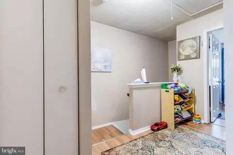 Entry Way - 731 Windsor Dr, Westminster, MD 21158 photo 4 of 9