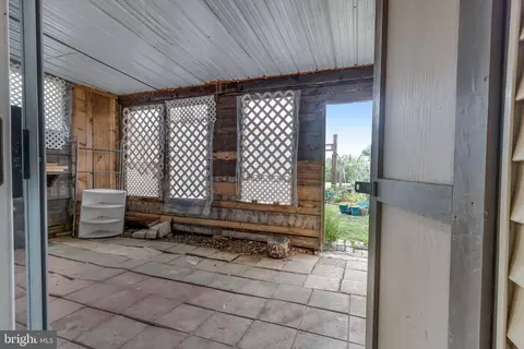 Exterior - 731 Windsor Dr, Westminster, MD 21158 photo 11 of 12