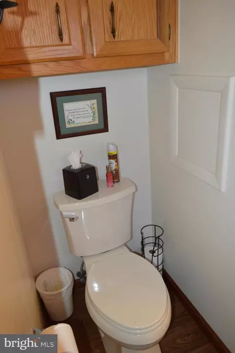 Bath - 37 1 Middle St, Taneytown, MD 21787 photo 2 of 6